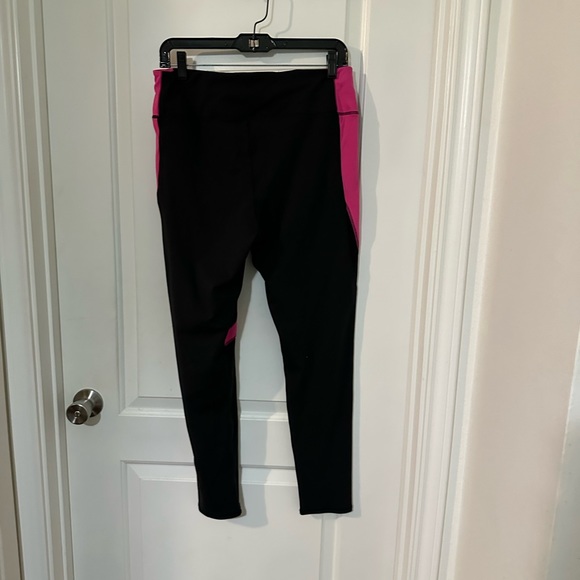 Workout Leggings - Picture 2 of 2